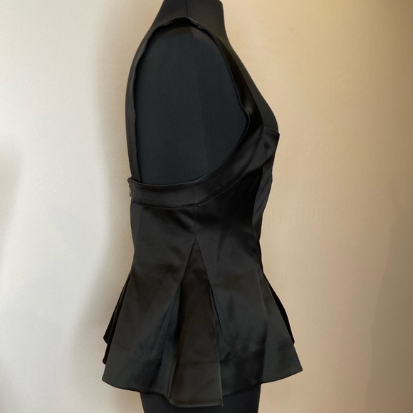Reformation Rayne Satin Top Peplum Style  Square Neck in Black Size 6 - Picture 8 of 15
